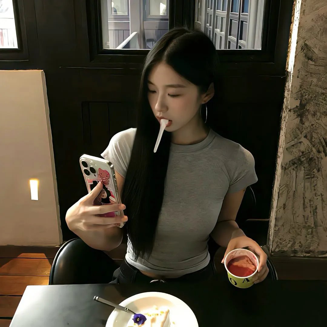 在同居人与初恋男友之间